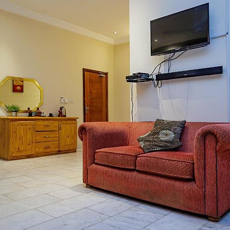 Ocean Villa Heights Brufut Екстериор снимка