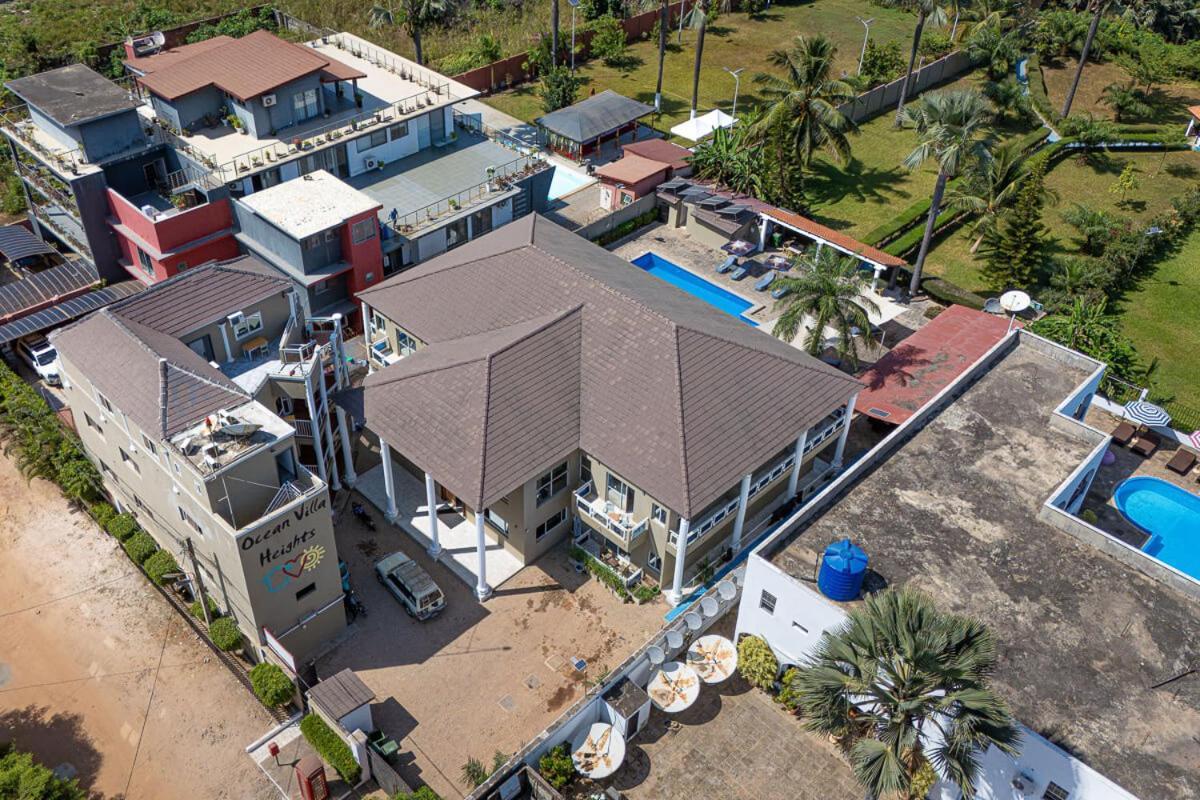 Ocean Villa Heights Brufut Екстериор снимка
