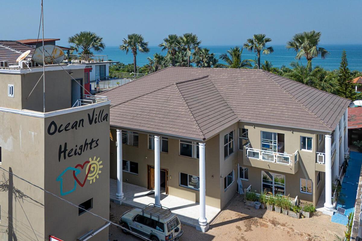 Ocean Villa Heights Brufut Екстериор снимка