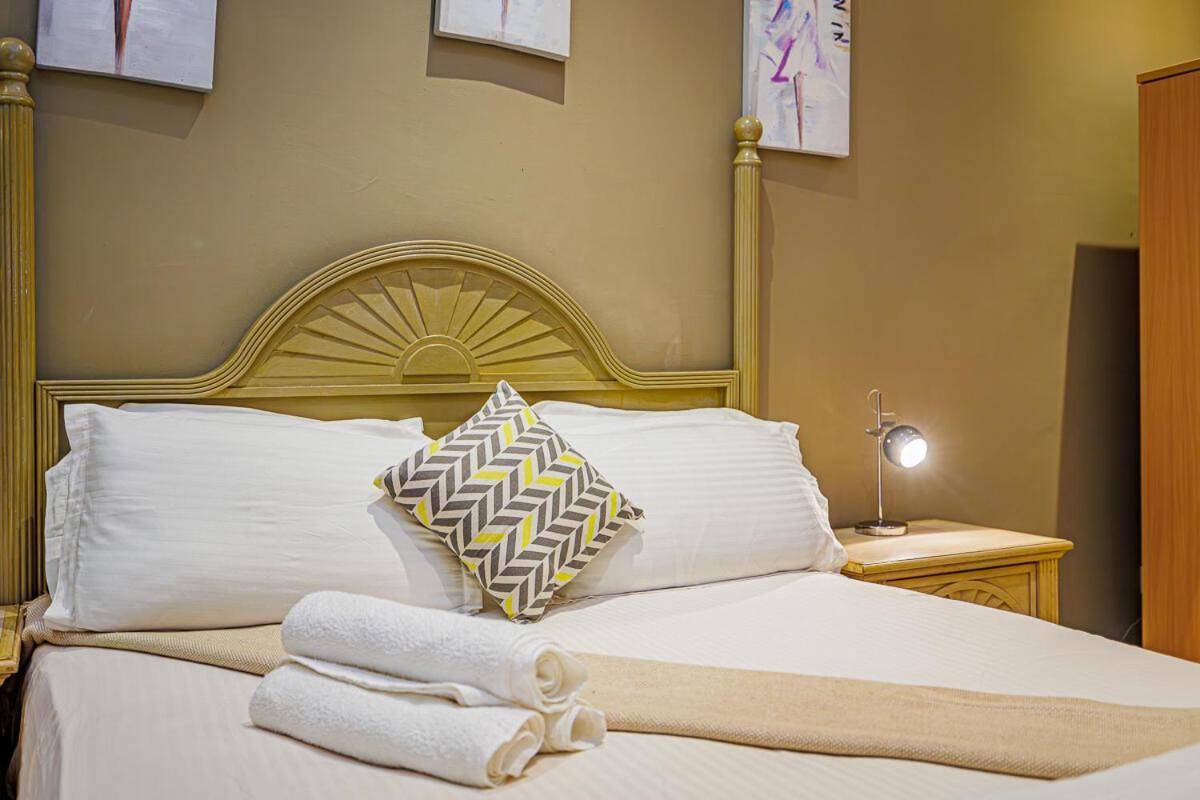 Ocean Villa Heights Brufut Екстериор снимка